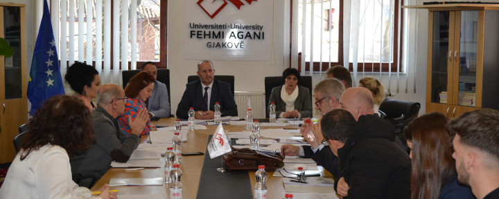 Mbahet mbledhja e Senatit në Universitetin “Fehmi Agani” në Gjakovë